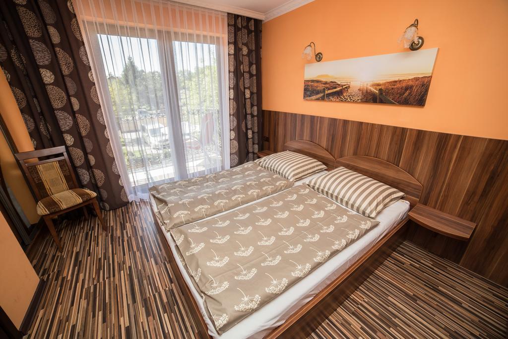 Bed and Breakfast Willa Margaretka Владыславово Экстерьер фото