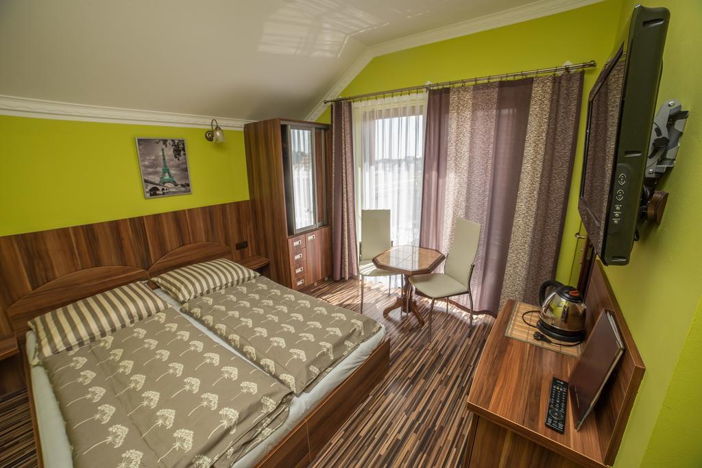 Bed and Breakfast Willa Margaretka Владыславово Экстерьер фото
