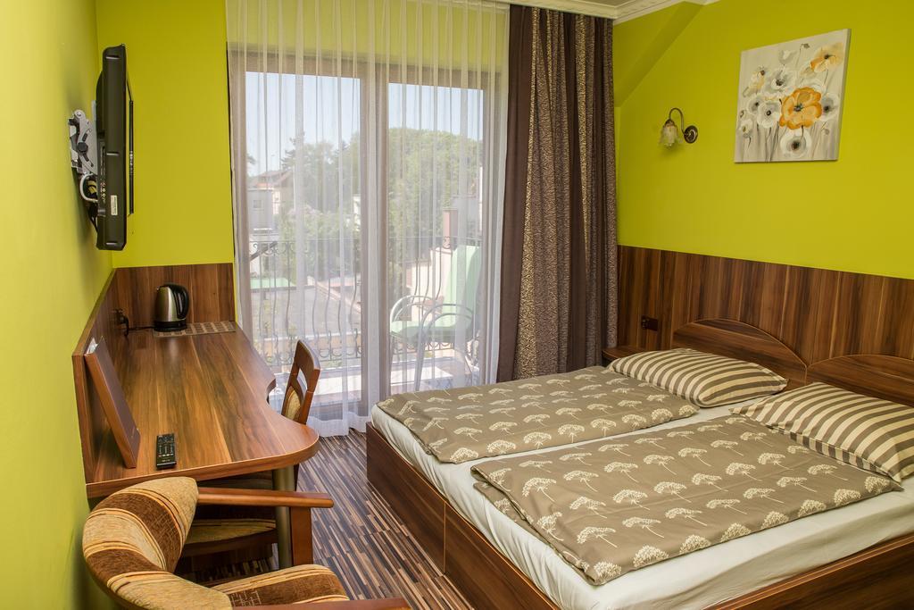 Bed and Breakfast Willa Margaretka Владыславово Экстерьер фото